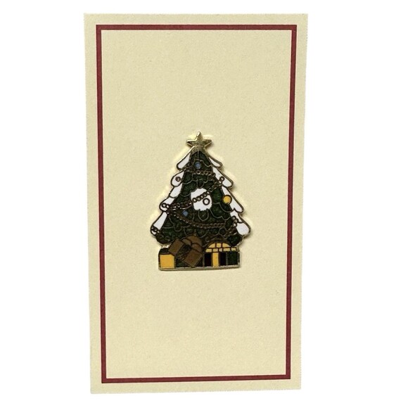Vintage Cloisonne Christmas Tree Lapel Pin Gold Tone Presents Underneath 1-1/4" - Picture 1 of 8